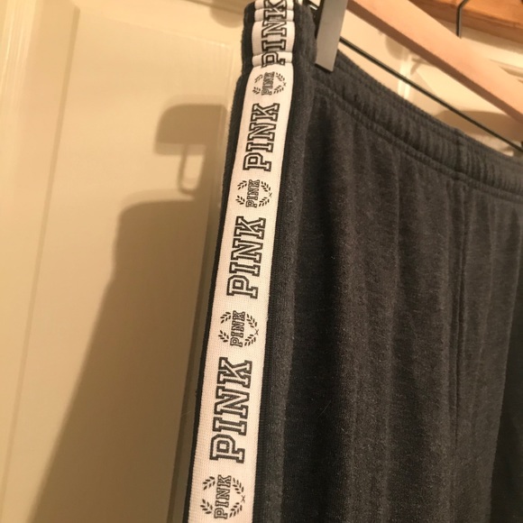 VS/PINK campus sweat pants - Picture 3 of 6